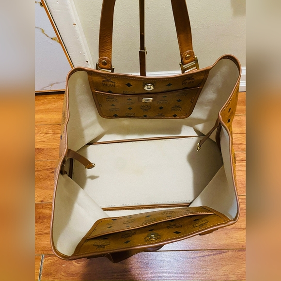 SOLD!!Authentic MCM Large tote - Picture 4 of 12